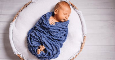 Bolehkah Membiarkan Bayi Tidur Lantai Simak Penjelasannya